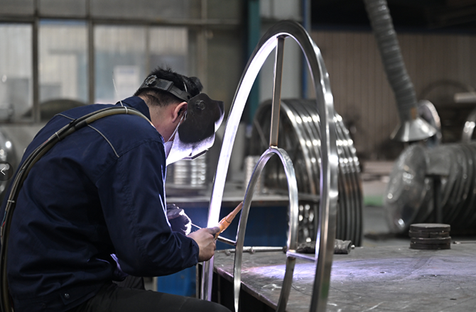 【 大河財(cái)立方】高服股份：科技創(chuàng)新促量變到質(zhì)變，不斷夯實(shí)精細(xì)篩分領(lǐng)域“護(hù)城河”